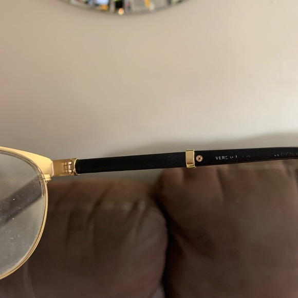 Authentic Versace (woman’s) eyeglasses - Picture 3 of 4